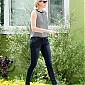 Nom du fichier=CharlizeTheronTakesStroll_06b.jpg
Taille du fichier=222Ko
Dimensions : 744x1000
Ajouté le : 18 Mars 2015 CharlizeTheronTakesStroll_06b.jpg
