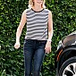 Nom du fichier=CharlizeTheronTakesStroll_16.jpg
Taille du fichier=209Ko
Dimensions : 685x1000
Ajouté le : 18 Mars 2015 CharlizeTheronTakesStroll_16.jpg