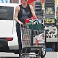 Nom du fichier=Charlize-Theron-Stops-By-Whole-Foods-04.jpg
Taille du fichier=551Ko
Dimensions : 1423x1850
Ajouté le : 19 Mars 2015 Charlize-Theron-Stops-By-Whole-Foods-04.jpg