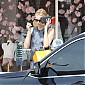 Nom du fichier=Charlize-Theron-Stops-By-Whole-Foods-15.jpg
Taille du fichier=464Ko
Dimensions : 1527x1564
Ajouté le : 19 Mars 2015 Charlize-Theron-Stops-By-Whole-Foods-15.jpg