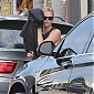 Nom du fichier=Charlize-Theron-Stops-By-Whole-Foods-26.jpg
Taille du fichier=331Ko
Dimensions : 1211x1409
Ajouté le : 19 Mars 2015 Charlize-Theron-Stops-By-Whole-Foods-26.jpg
