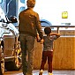 Nom du fichier=SeanandJacksonwaitforCharlize_00b.jpg
Taille du fichier=291Ko
Dimensions : 1069x1312
Ajouté le : 20 Mars 2015 SeanandJacksonwaitforCharlize_00b.jpg