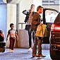 Nom du fichier=SeanandJacksonwaitforCharlize_14.jpg
Taille du fichier=722Ko
Dimensions : 1455x1650
Ajouté le : 20 Mars 2015 SeanandJacksonwaitforCharlize_14.jpg