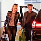 Nom du fichier=SeanandJacksonwaitforCharlize_20.jpg
Taille du fichier=557Ko
Dimensions : 1489x1566
Ajouté le : 20 Mars 2015 SeanandJacksonwaitforCharlize_20.jpg