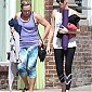 Nom du fichier=CharlizeTheronGetsYogawithMum_02.jpg
Taille du fichier=578Ko
Dimensions : 1430x1850
Ajouté le : 21 Mars 2015 CharlizeTheronGetsYogawithMum_02.jpg