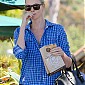 Nom du fichier=CharlizeTheroninJeansoutinMalibu_03.jpg
Taille du fichier=233Ko
Dimensions : 1100x1423
Ajouté le : 28 Mars 2015 CharlizeTheroninJeansoutinMalibu_03.jpg