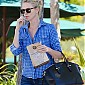 Nom du fichier=CharlizeTheroninJeansoutinMalibu_05.jpg
Taille du fichier=257Ko
Dimensions : 1100x1323
Ajouté le : 28 Mars 2015 CharlizeTheroninJeansoutinMalibu_05.jpg