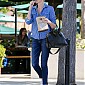 Nom du fichier=CharlizeTheroninJeansoutinMalibu_07.jpg
Taille du fichier=278Ko
Dimensions : 1100x1650
Ajouté le : 28 Mars 2015 CharlizeTheroninJeansoutinMalibu_07.jpg