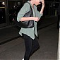 Nom du fichier=CharlizeTheronLAXairportApril1_12.jpg
Taille du fichier=139Ko
Dimensions : 666x1000
Ajouté le : 02 Avril 2015 CharlizeTheronLAXairportApril1_12.jpg