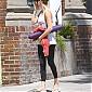 Nom du fichier=LeavingayogaclassinWestHollywood_10.jpg
Taille du fichier=636Ko
Dimensions : 1259x1853
Ajouté le : 17 Avril 2015 LeavingayogaclassinWestHollywood_10.jpg
