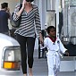 Nom du fichier=steppedoutwithsonJackson_01.jpg
Taille du fichier=72Ko
Dimensions : 500x653
Ajouté le : 17 Avril 2015 steppedoutwithsonJackson_01.jpg