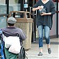 Nom du fichier=CharlizeTheron_walkinginCulverCity_05.jpg
Taille du fichier=362Ko
Dimensions : 1271x1909
Ajouté le : 24 Avril 2015 CharlizeTheron_walkinginCulverCity_05.jpg