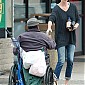 CharlizeTheron_walkinginCulverCity_08.jpg