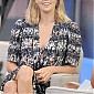 Nom du fichier=CharlizevisitABCStudios_29.jpg
Taille du fichier=918Ko
Dimensions : 1333x2000
Ajouté le : 12 Mai 2015 CharlizevisitABCStudios_29.jpg