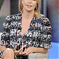 Nom du fichier=CharlizevisitABCStudios_32.jpg
Taille du fichier=799Ko
Dimensions : 1333x2000
Ajouté le : 12 Mai 2015 CharlizevisitABCStudios_32.jpg
