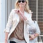 CharlizeTheronComicConhiltonhotel_07.jpg