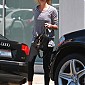 CharlizeTheron6aoutleavingasaloninLosAngeles_02.jpg