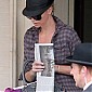 leavingherhotellondon_02.jpg