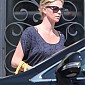 leavingLannyNailsinWestHollywood_02.jpg