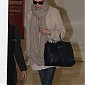 Nom du fichier=CharlizeTheronat_NewarkAirportNewJersey_03.jpg
Taille du fichier=401Ko
Dimensions : 1359x1800
Ajouté le : 08 Décembre 2011 CharlizeTheronat_NewarkAirportNewJersey_03.jpg