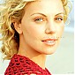 Charlize-Theron-009.jpg