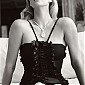 Nom du fichier=Vogueoct2004_03.jpg
Taille du fichier=212Ko
Dimensions : 878x1200
Ajouté le : 27 Novembre 2011 Vogueoct2004_03.jpg