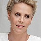 CharlizeTheron_AMillionWaysToDieInTheWestpressconference_10.jpg