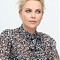 Charlize_Theron_14.jpg