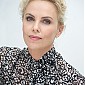 Nom du fichier=VeraAnderson_07.jpg
Taille du fichier=80Ko
Dimensions : 396x594
Ajouté le : 10 Mai 2015 VeraAnderson_07.jpg