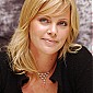 Nom du fichier=MonsterPressConferenceBeverlyhills_21.jpg
Taille du fichier=49Ko
Dimensions : 391x600
Ajouté le : 19 Octobre 2008 MonsterPressConferenceBeverlyhills_21.jpg