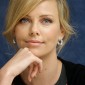 Nom du fichier=Charlize_Theron_Vera_Anderson_Portraits_2007_12.jpg
Taille du fichier=392Ko
Dimensions : 1261x1900
Ajouté le : 08 Avril 2011 Charlize_Theron_Vera_Anderson_Portraits_2007_12.jpg