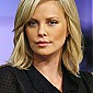 Nom du fichier=twitchycharlizetherontheearlys02.jpg
Taille du fichier=492Ko
Dimensions : 1333x2000
Ajouté le : 26 Mars 2009 twitchycharlizetherontheearlys02.jpg