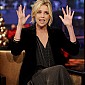 Nom du fichier=TonightShowwithJayLeno12dec_12.jpg
Taille du fichier=395Ko
Dimensions : 1410x1700
Ajouté le : 13 Décembre 2011 TonightShowwithJayLeno12dec_12.jpg