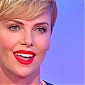 Charlize_Theron_CePostaPerTe_08.jpg
