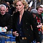 Nom du fichier=arriveLateShowDavidLetterman_13.jpg
Taille du fichier=359Ko
Dimensions : 1328x1800
Ajouté le : 02 Août 2008 arriveLateShowDavidLetterman_13.jpg