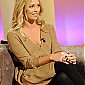 Nom du fichier=onRichardandJudyShowinLondon_01.jpg
Taille du fichier=352Ko
Dimensions : 1329x1900
Ajouté le : 06 Mars 2009 onRichardandJudyShowinLondon_01.jpg