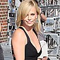 Nom du fichier=visitsLateShowwithDavidLetterman24Jun_12.jpg
Taille du fichier=535Ko
Dimensions : 1535x1800
Ajouté le : 25 Juin 2008 visitsLateShowwithDavidLetterman24Jun_12.jpg