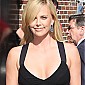 Nom du fichier=visitsLateShowwithDavidLetterman24Jun_17.jpg
Taille du fichier=459Ko
Dimensions : 1390x1800
Ajouté le : 25 Juin 2008 visitsLateShowwithDavidLetterman24Jun_17.jpg