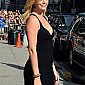 Nom du fichier=visitsLateShowwithDavidLetterman24Jun_23.jpg
Taille du fichier=412Ko
Dimensions : 1330x2000
Ajouté le : 28 Juin 2008 visitsLateShowwithDavidLetterman24Jun_23.jpg