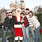 Nom du fichier=ctheronsantadisney_02.jpg
Taille du fichier=71Ko
Dimensions : 400x440
Ajouté le : 03 Décembre 2008 ctheronsantadisney_02.jpg